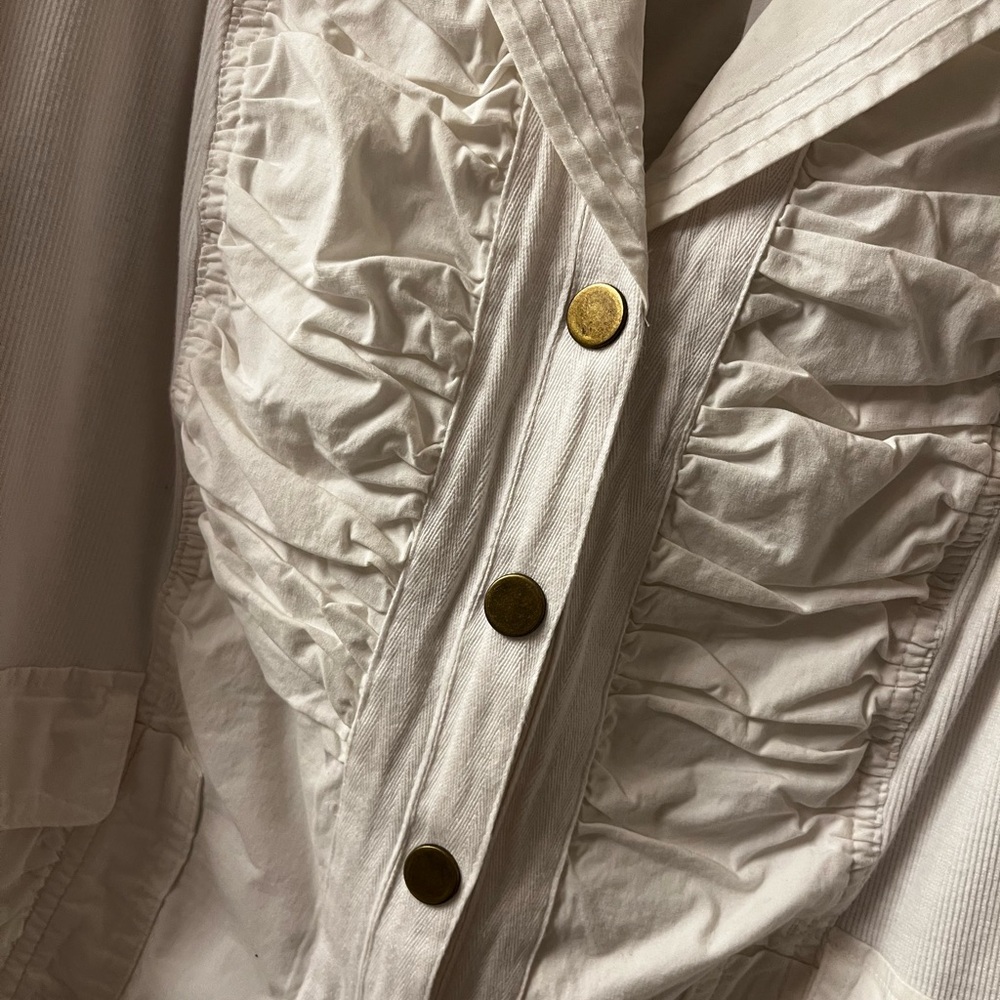 Avenue White Rouched Front Spring Jacket - Picture 2 of 5